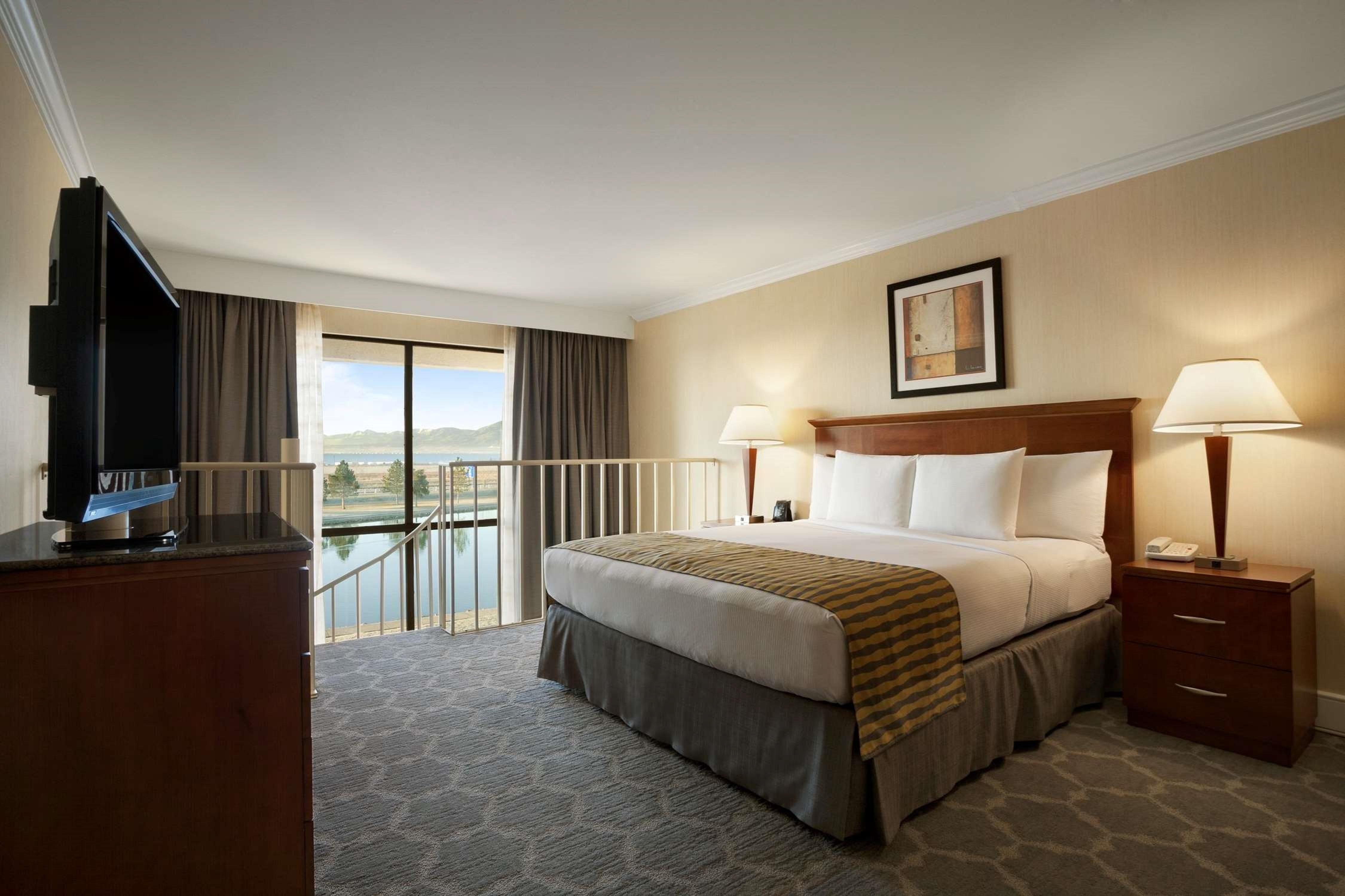 Doubletree By Hilton Hotel Salt Lake City Airport Exterior foto