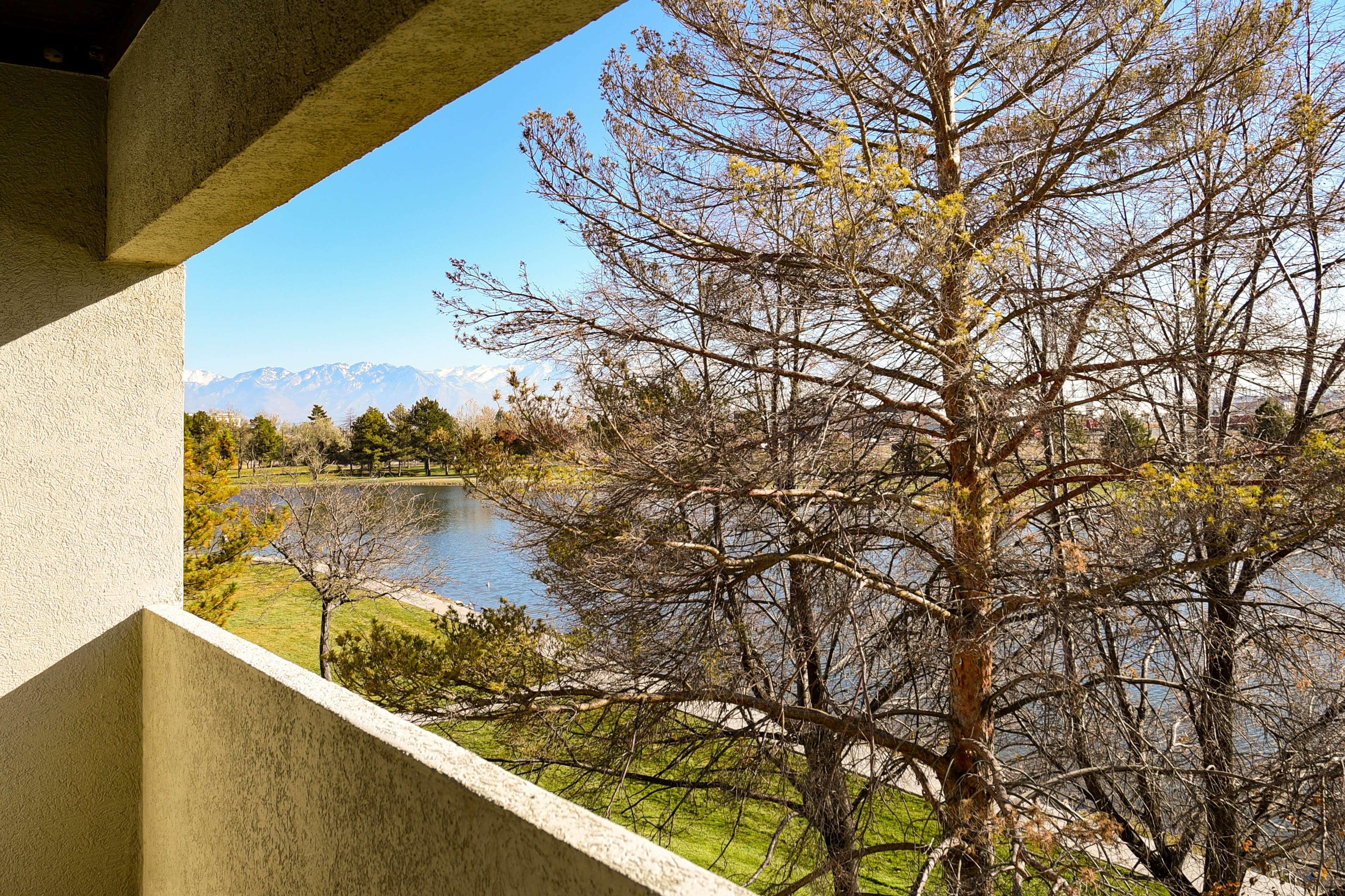 Doubletree By Hilton Hotel Salt Lake City Airport Exterior foto